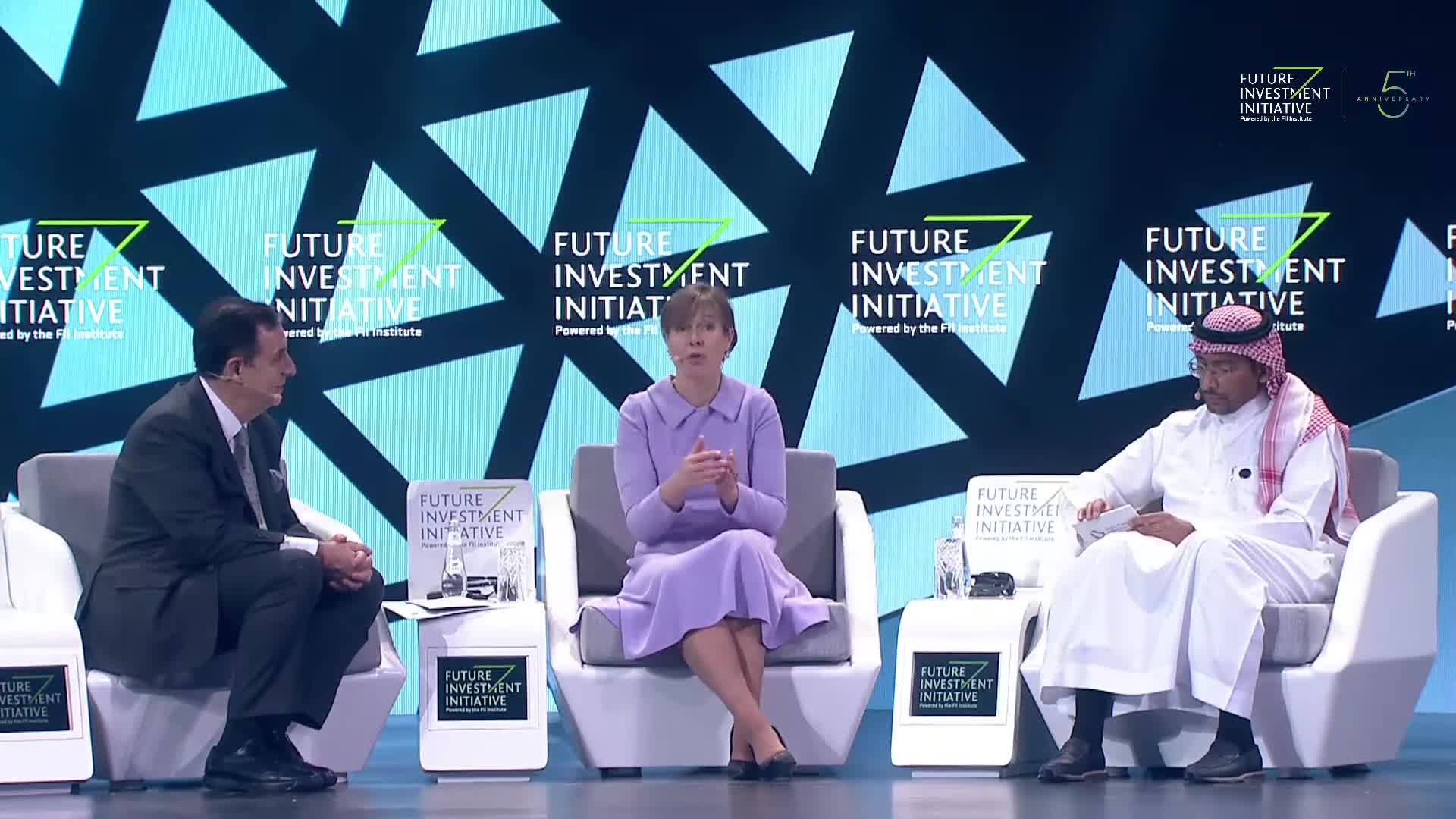 AI, Automation, and the New World of Work 
at #FII5