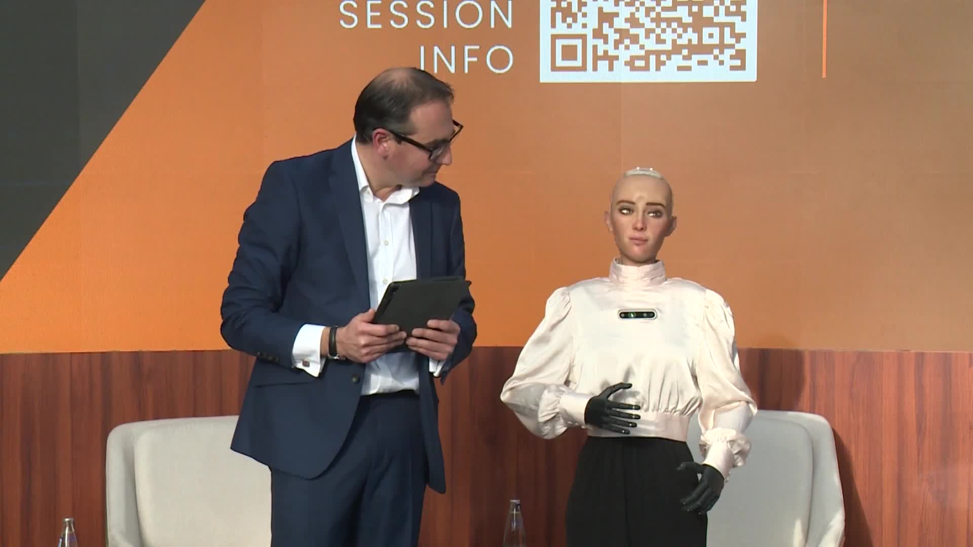 AI Unplugged: Meet Sophia, The Humanoid Robot! FII7