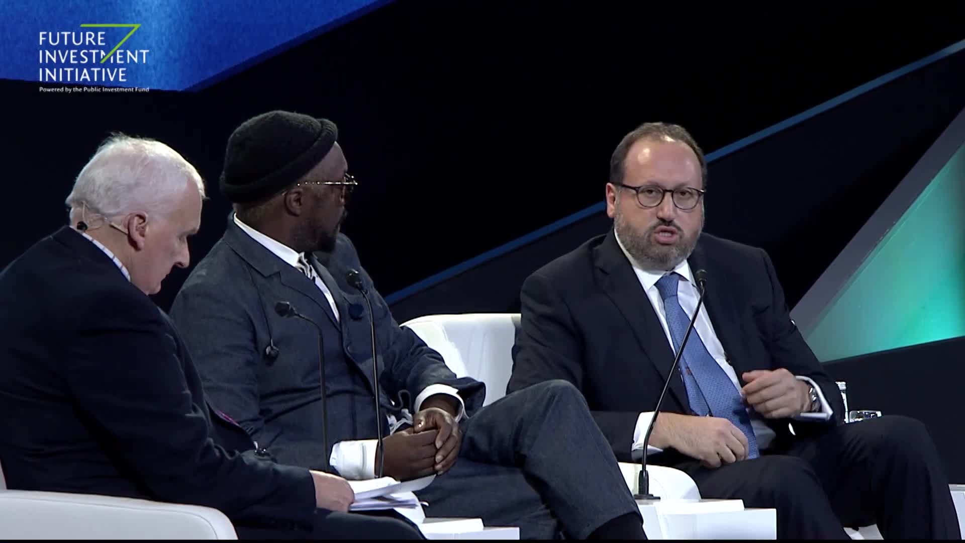 will.i.am and Alain Bejjani discuss AI 
assistance  Future Investment Initiative 
2019  Day 1