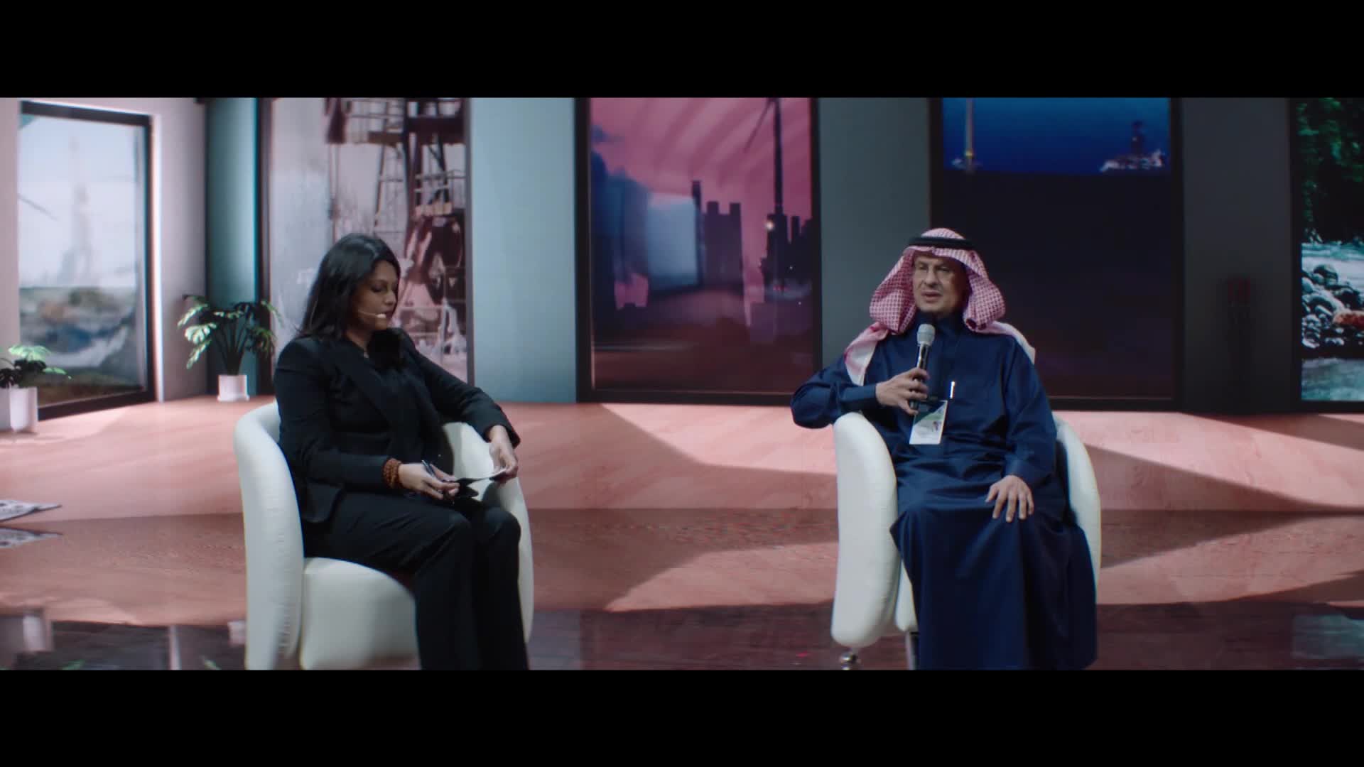 In conversation: H.R.H. Prince Abdulaziz bin 
Salman Al-Saud & Palki Sharma Upadhyay- 
FII 4th Edition